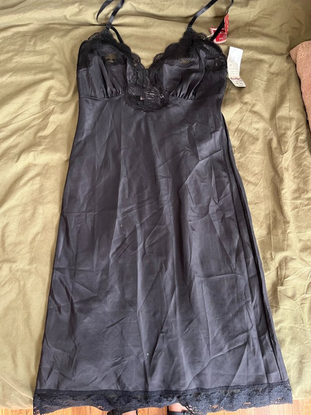 Lady Lynne Slip Sz 34 - Vintage